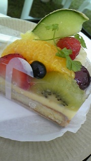 �X�C�[�c�t�F�A��U